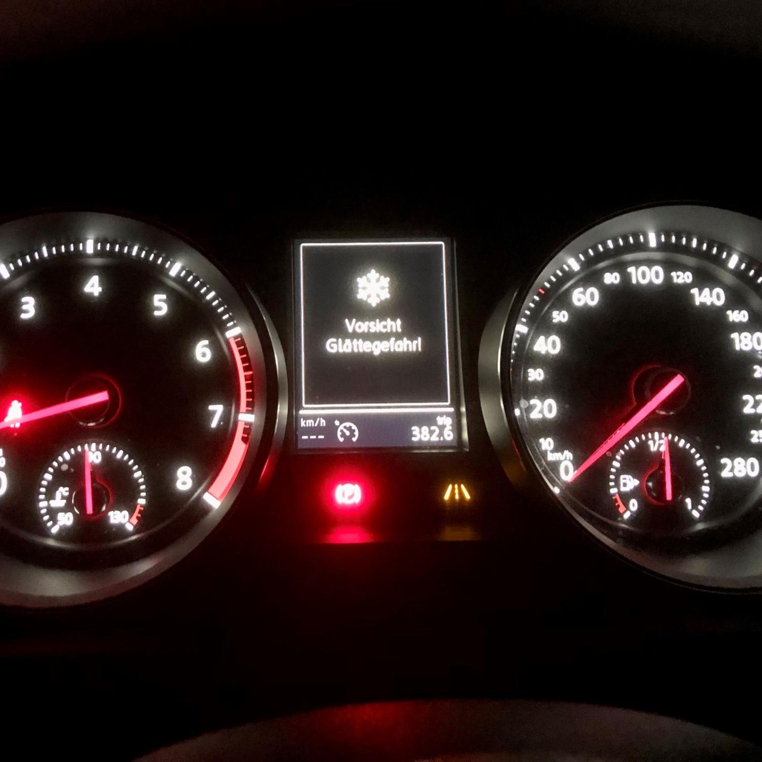 Vorsicht Glaettegefahr