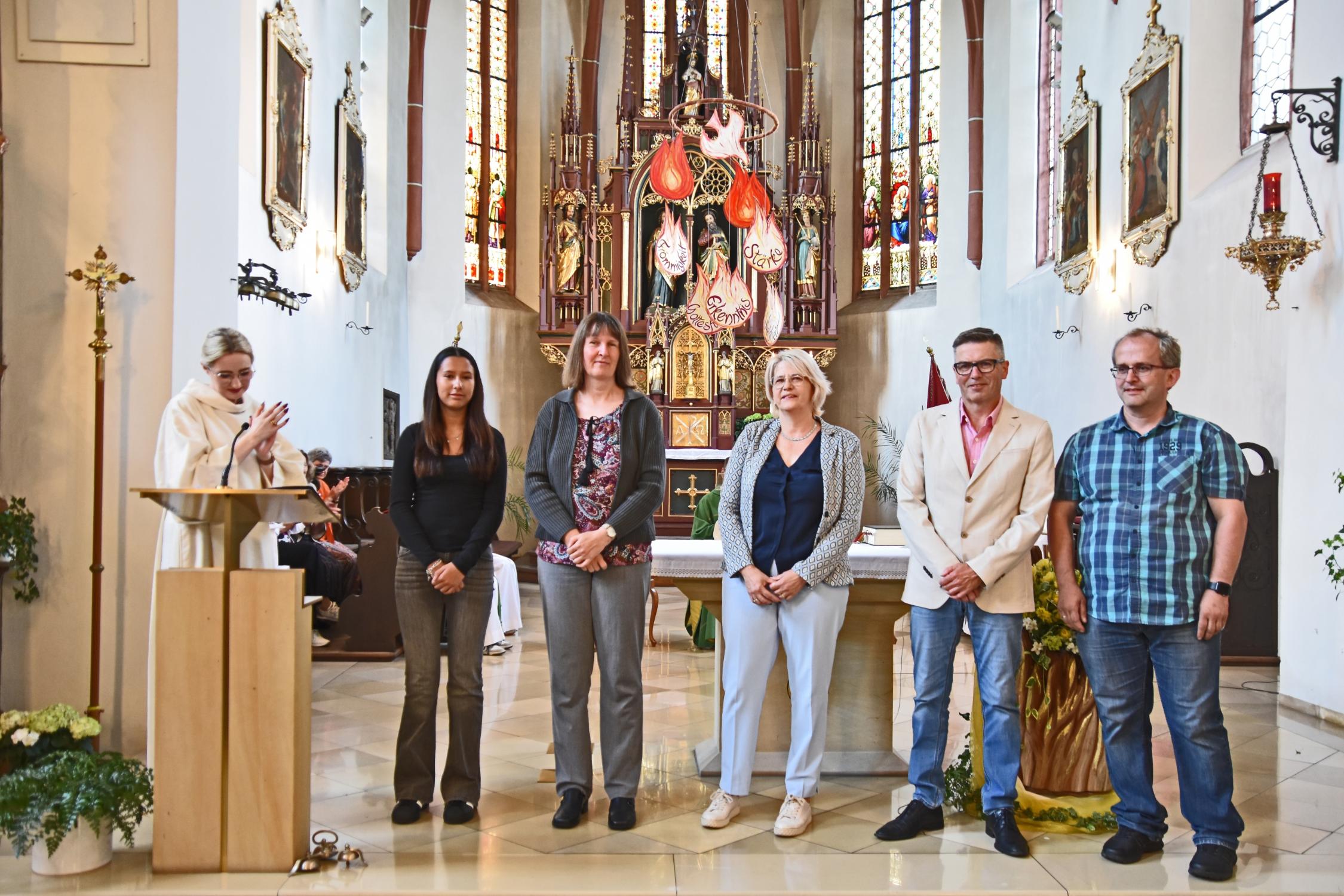 von li.: PR Anna Schreiber, Alina Jäger, Kerstin Häfner, Bettina Keller, Lorenz Mai, Stefan Zellmann