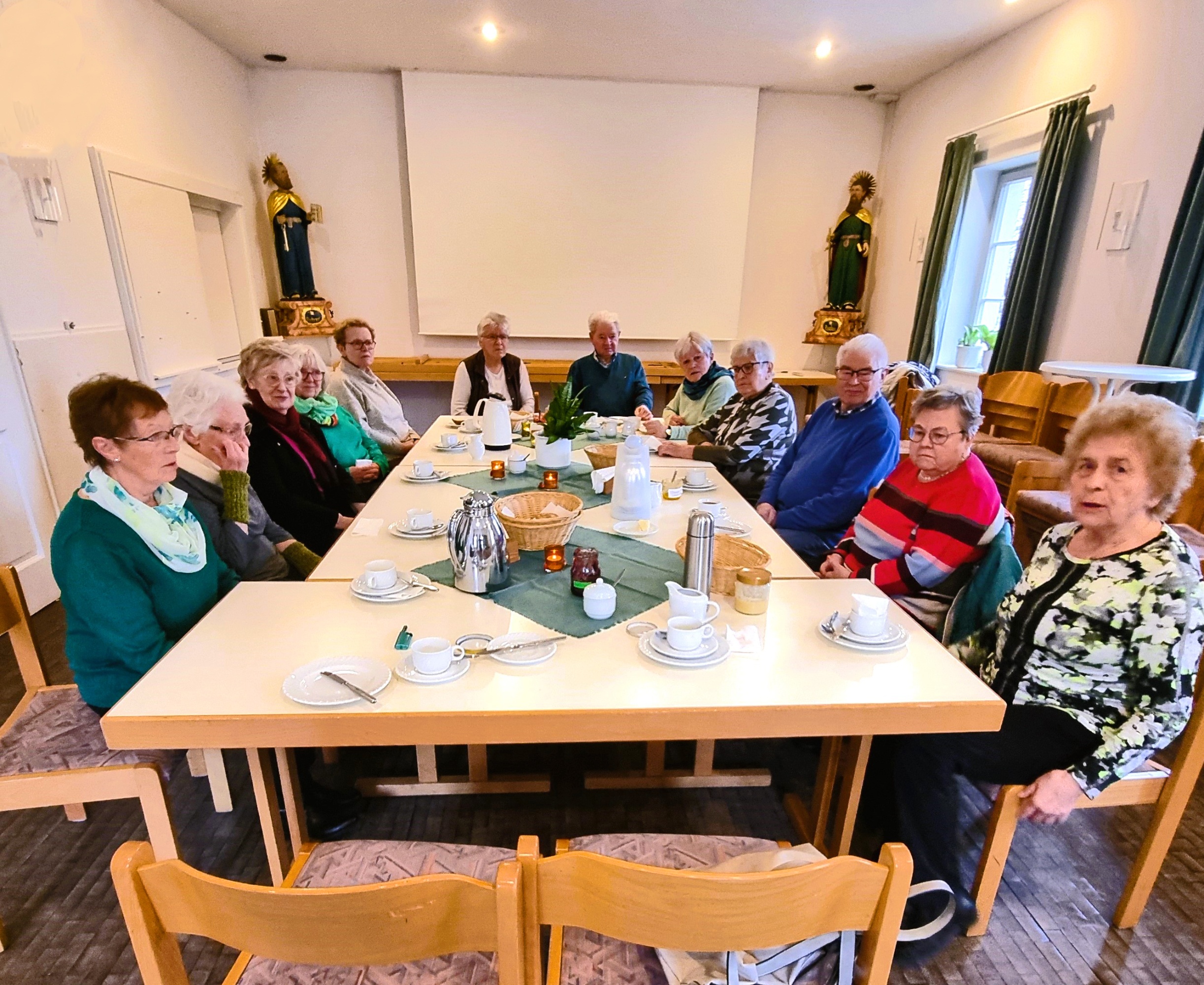 Frühschicht mit anschließender Agape