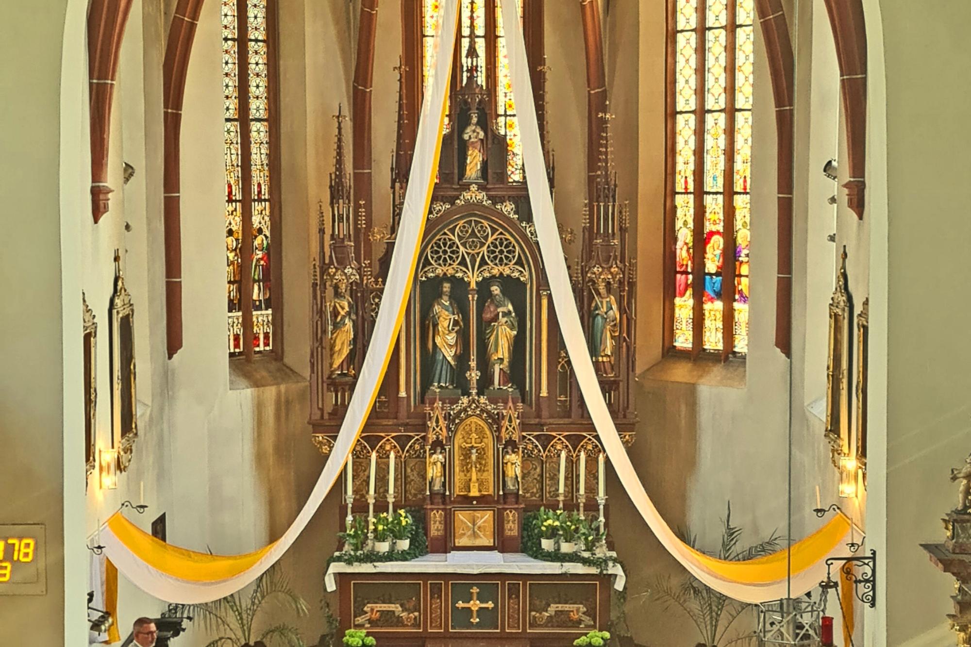 Die Pfarrkirche war zur Kirchweih besonders schön geschmückt