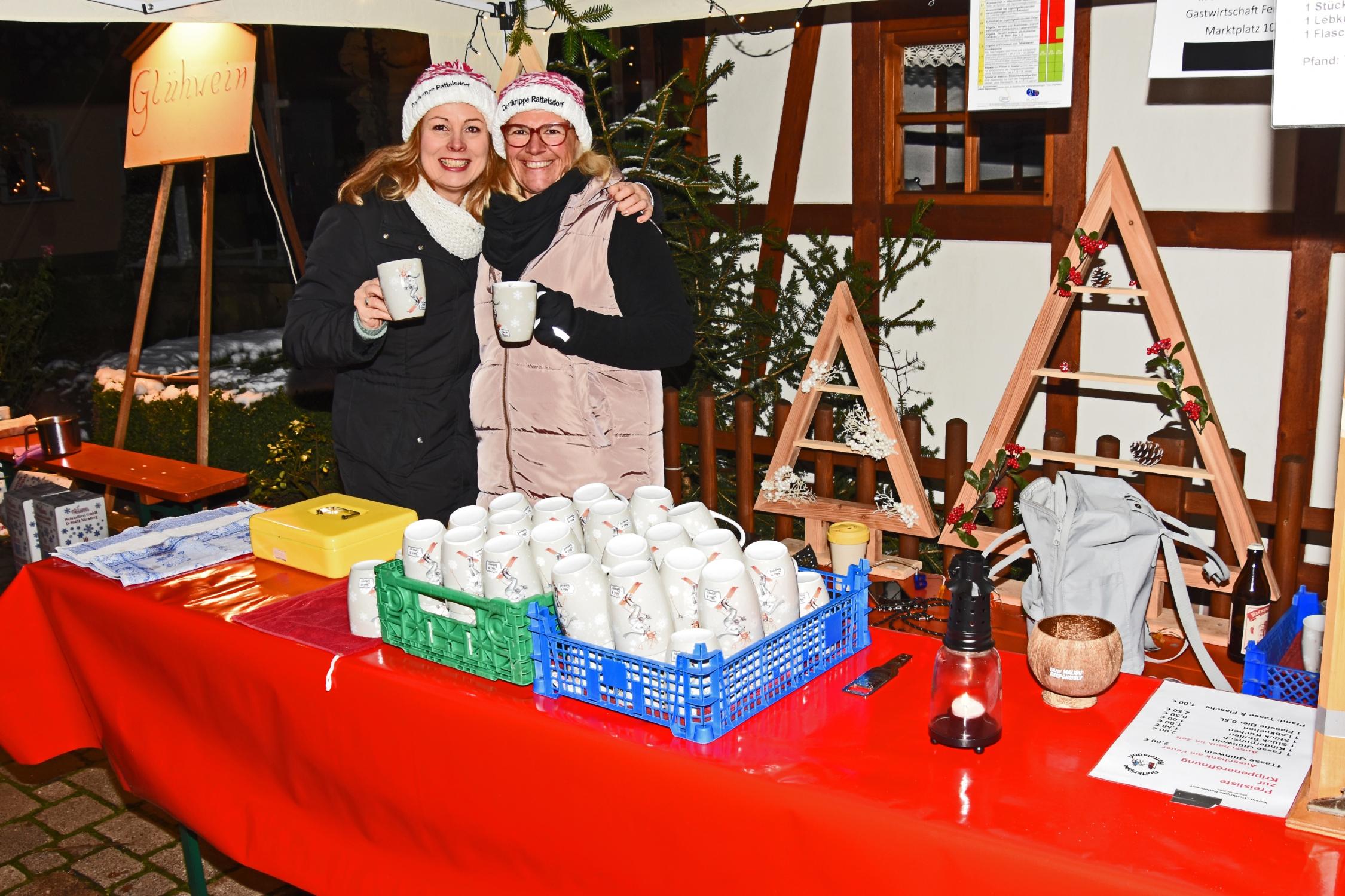 Krippeneröffnung mit Adventsmarkt