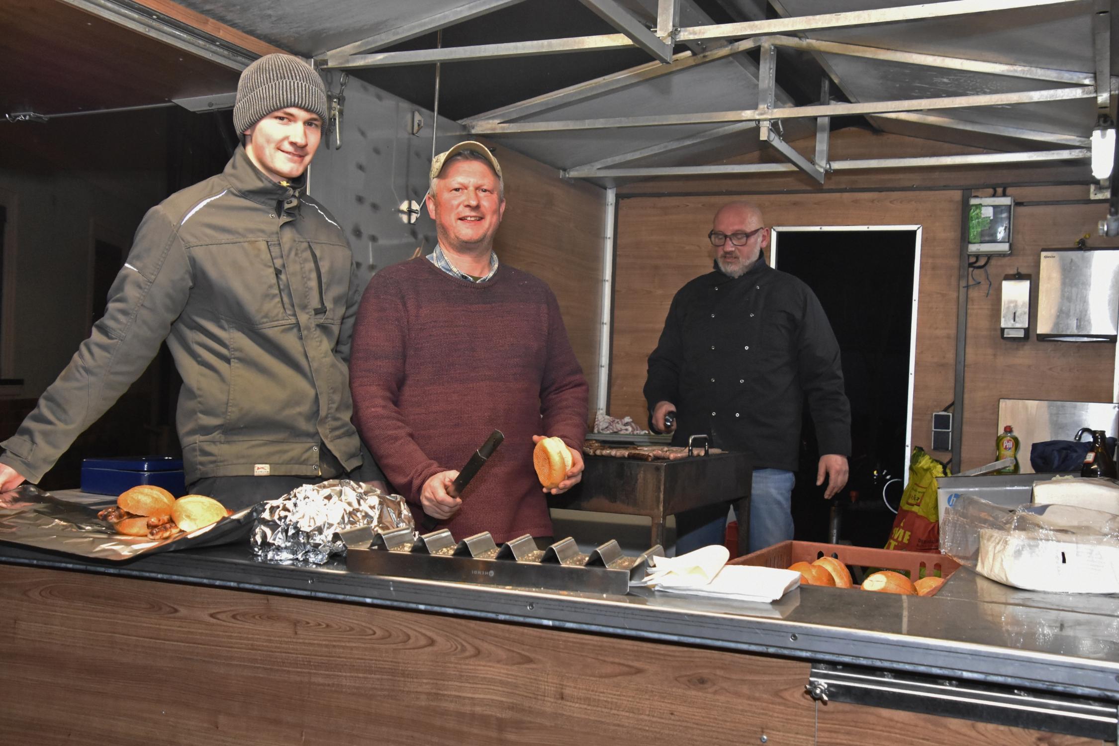 Krippeneröffnung mit Adventsmarkt 2026