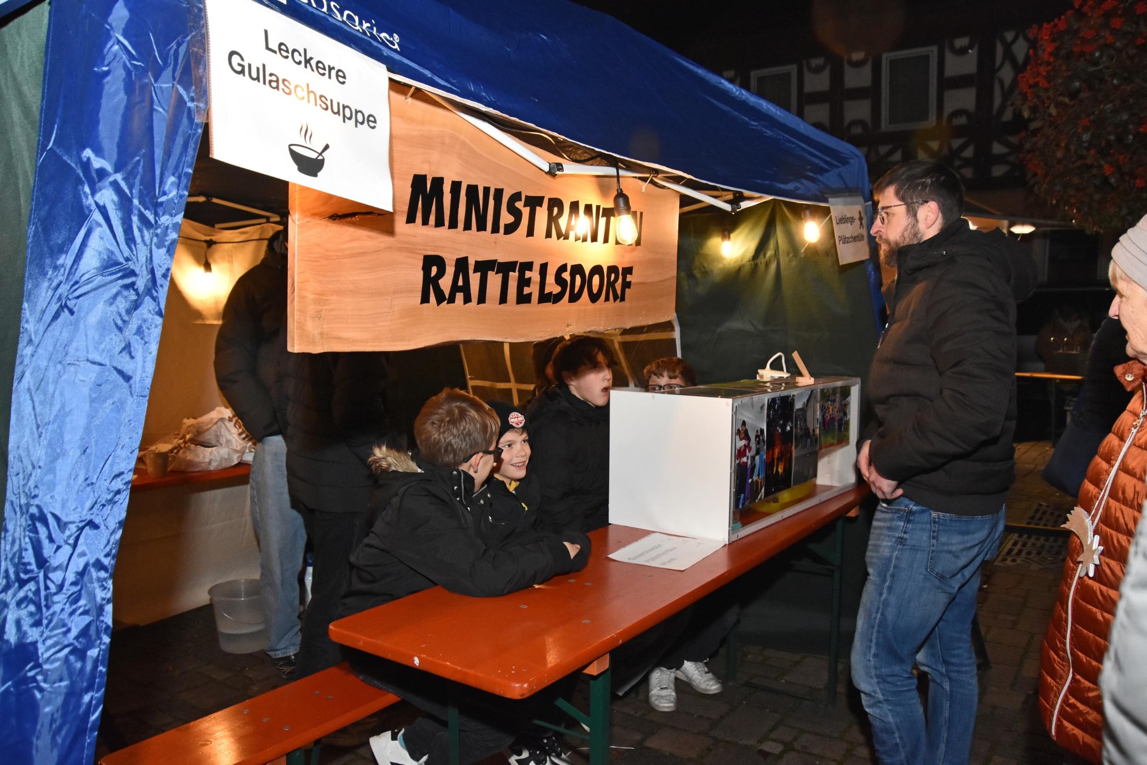 Krippeneröffnung mit Adventsmarkt 2026