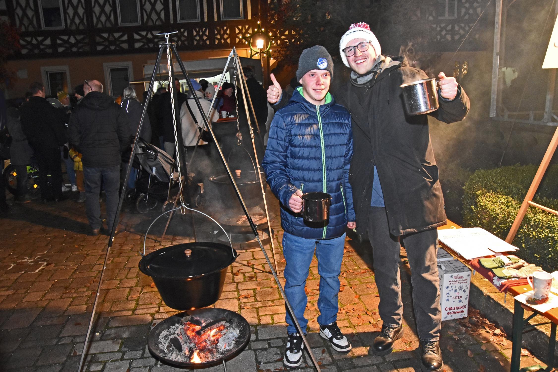 Krippeneröffnung mit Adventsmarkt 2026