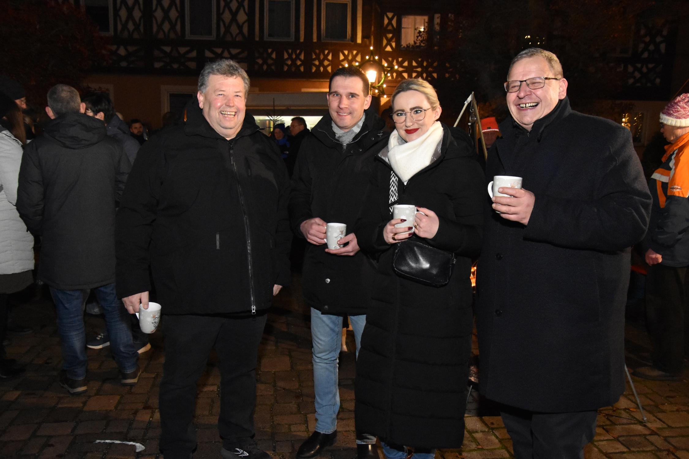 Krippeneröffnung mit Adventsmarkt 2026